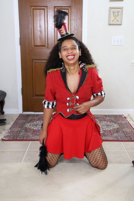 Black Mature Swinger hot photo